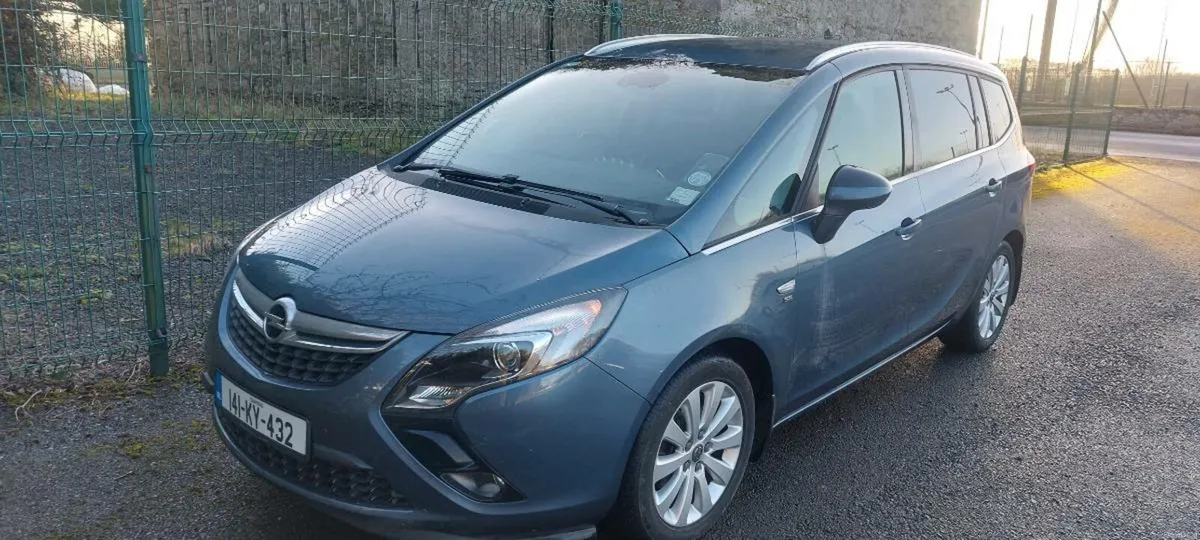 2014 opel zafira only95000 miles7seater nct6/26 - Image 1