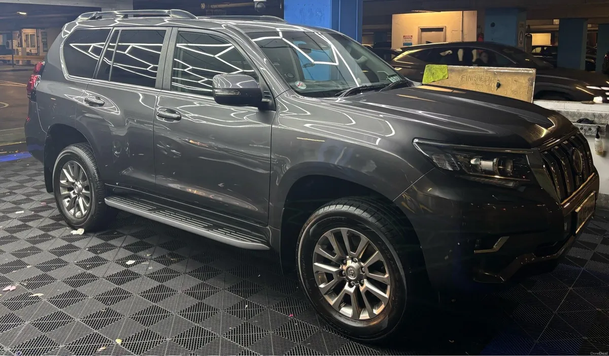 Toyota Landcruiser VX Prado 7 Seater - Image 1