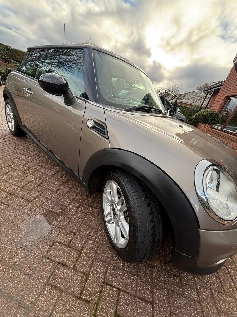 Pristine Mini Cooper, exceptionally low mileage - Image 1