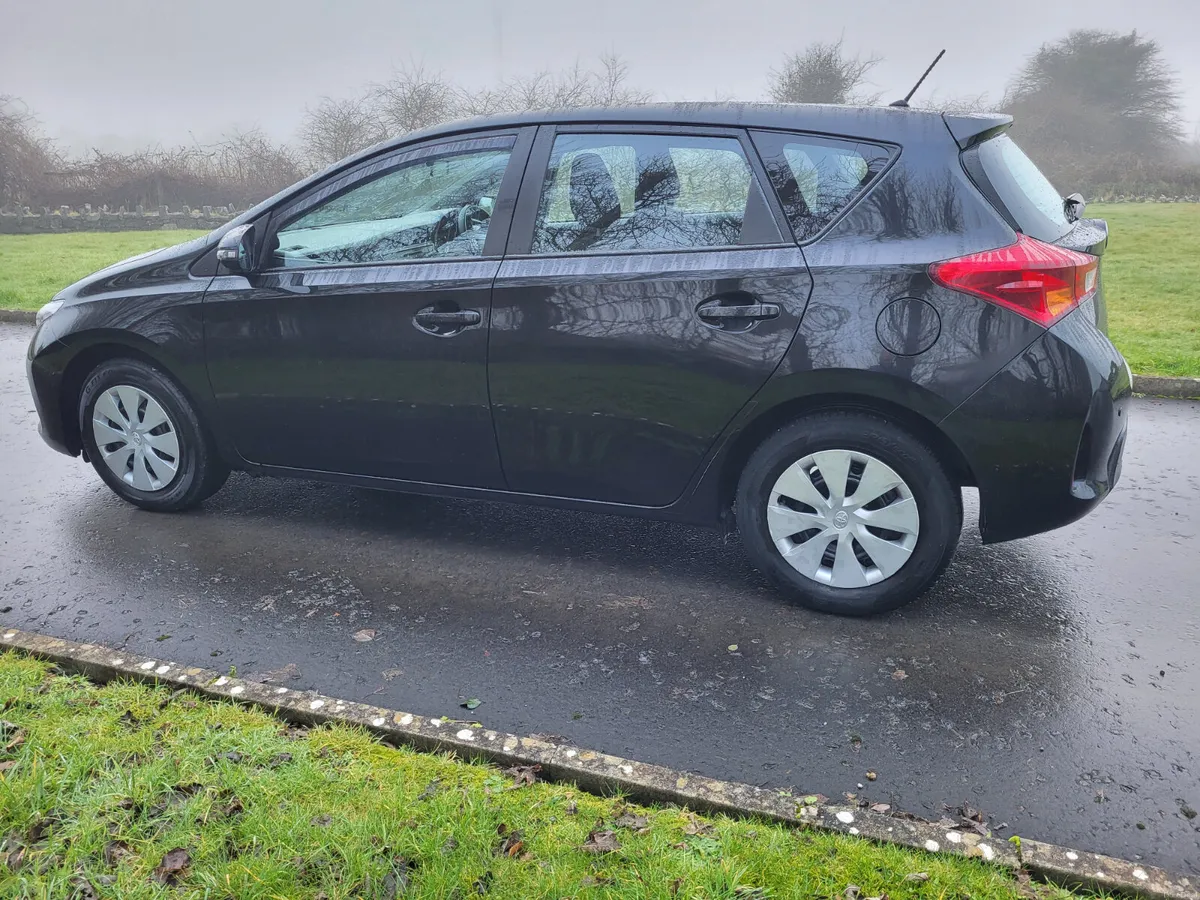 Toyota Auris  1.4 Diesel 2015 - Image 3