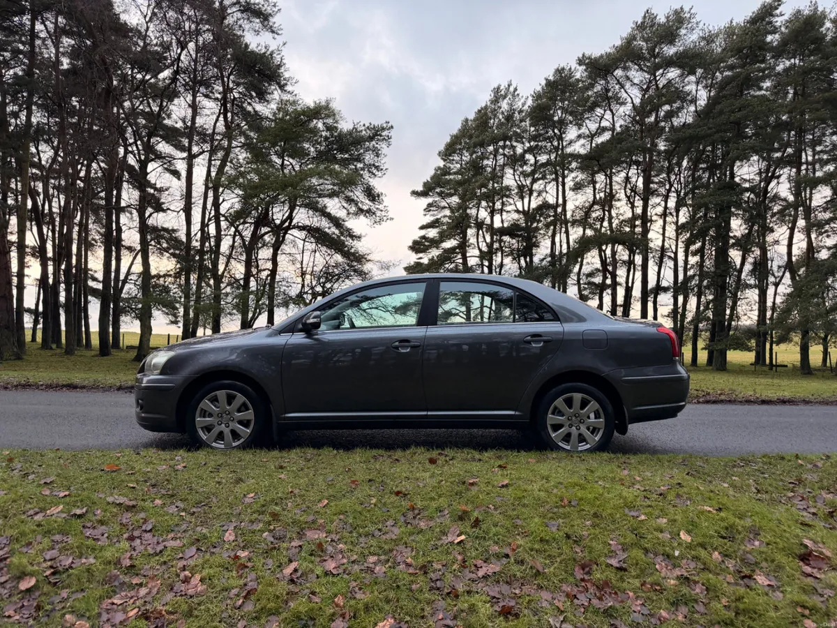 Toyota Avensis Diesel Luna D4D - Image 4