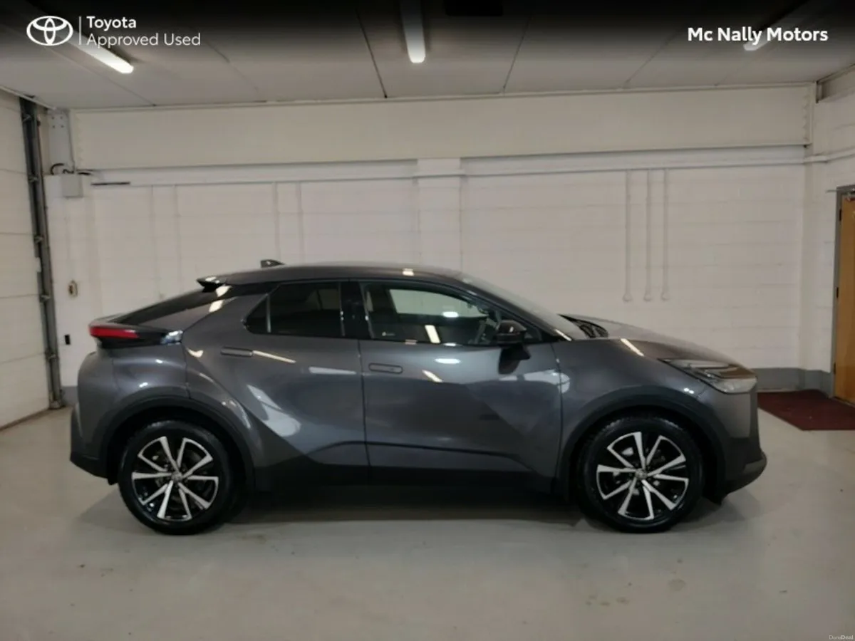 Toyota C-HR HYBRID SPORT - Image 4