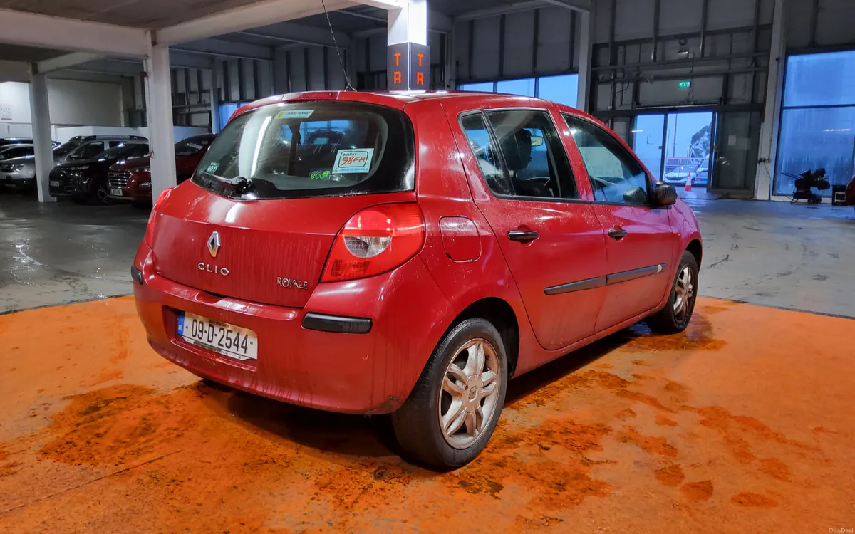 Renault Clio 2009 - Image 3