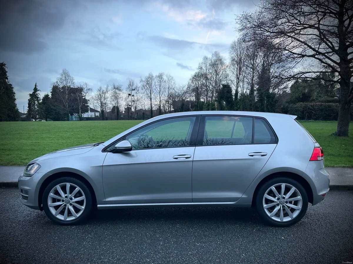 Volkswagen Golf 1.4 Petrol Auto Highline. - Image 3
