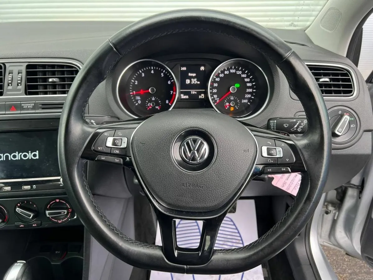 Volkswagen Polo COMFORTLINE 1.2 TSI // APPLE CARPL - Image 4