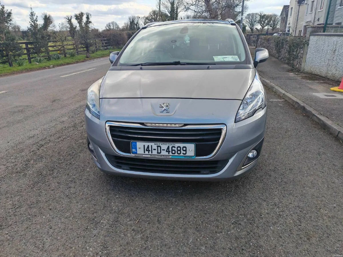 Peugeot 5008 2014 - Image 1
