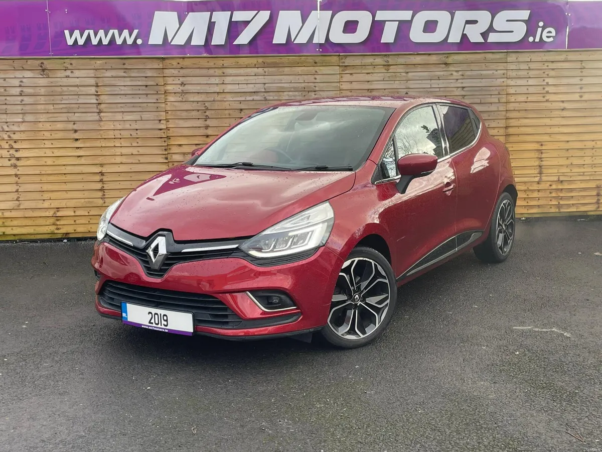 RENAULT CLIO! Very Low KMS - Image 2
