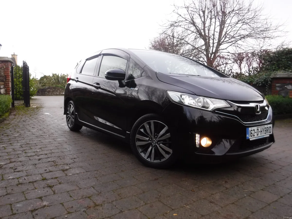 HONDA FIT 1.5 AUTO HYBRID S-SPEC ANDROID+CARPLAY - Image 1