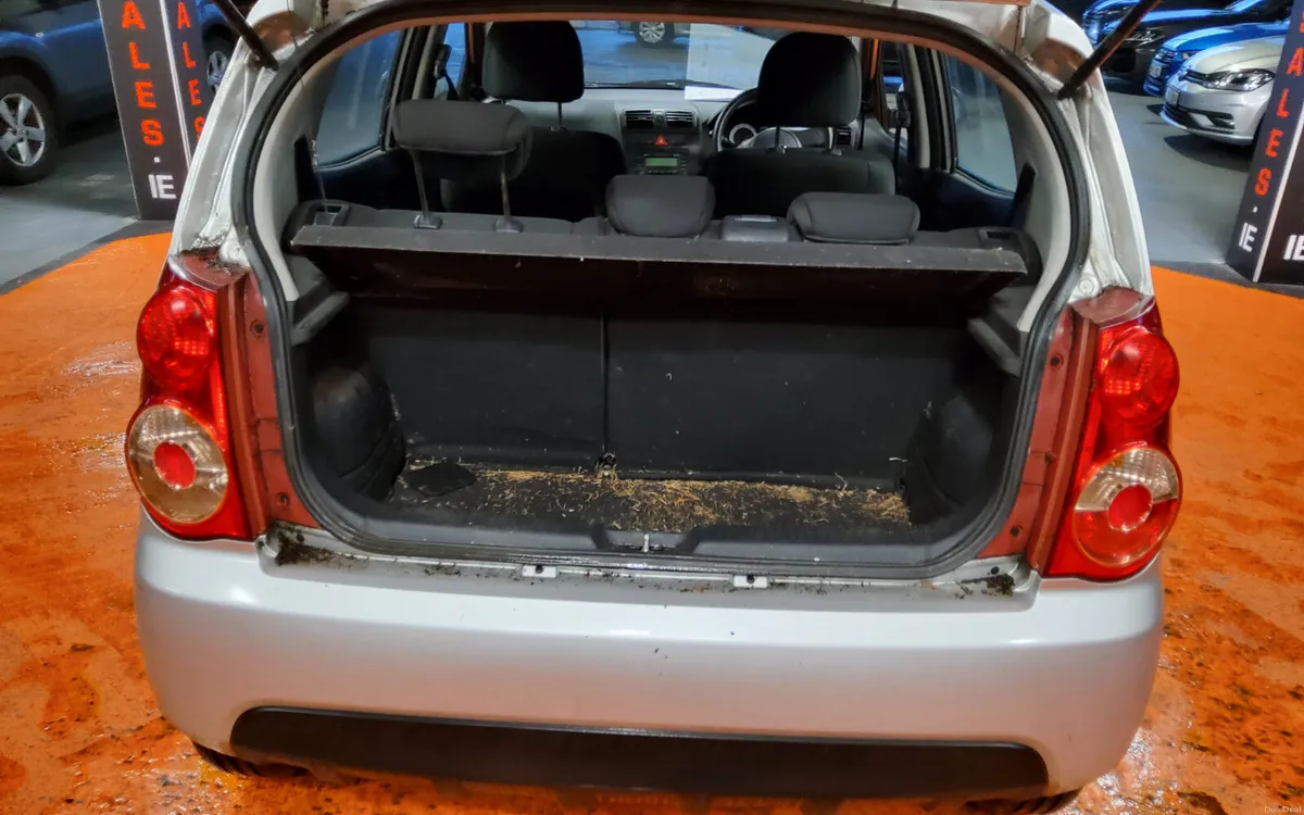 Kia Picanto 2010 - Image 4