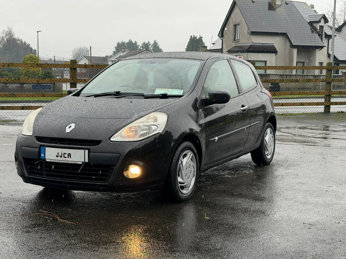 Renault Clio 2010 1.1 petrol with new NCT - Image 3