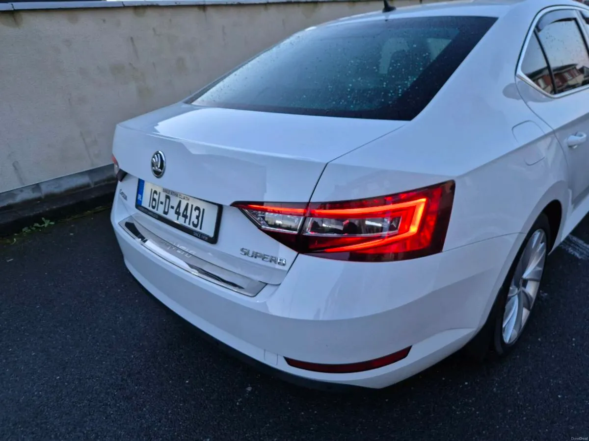 Skoda Superb Style 1.6 TDI AUTO - Image 4