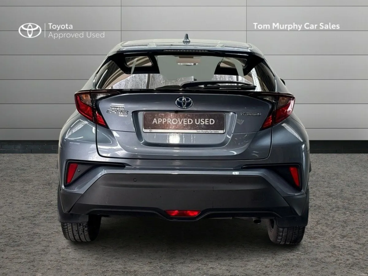 Toyota C-HR HYBRID SPORT - Image 4