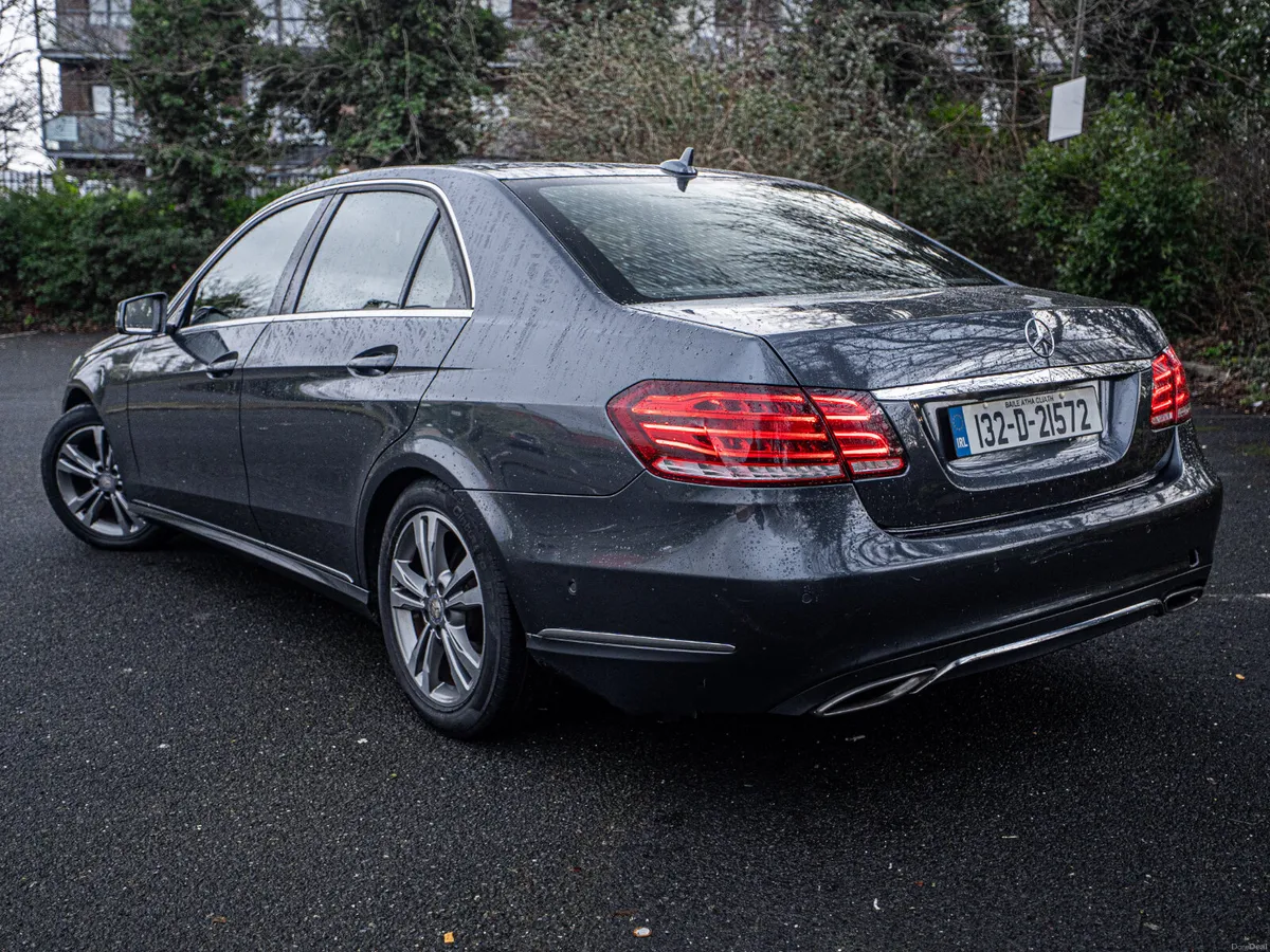 Mercedes-Benz E-Class 2013 - Image 4