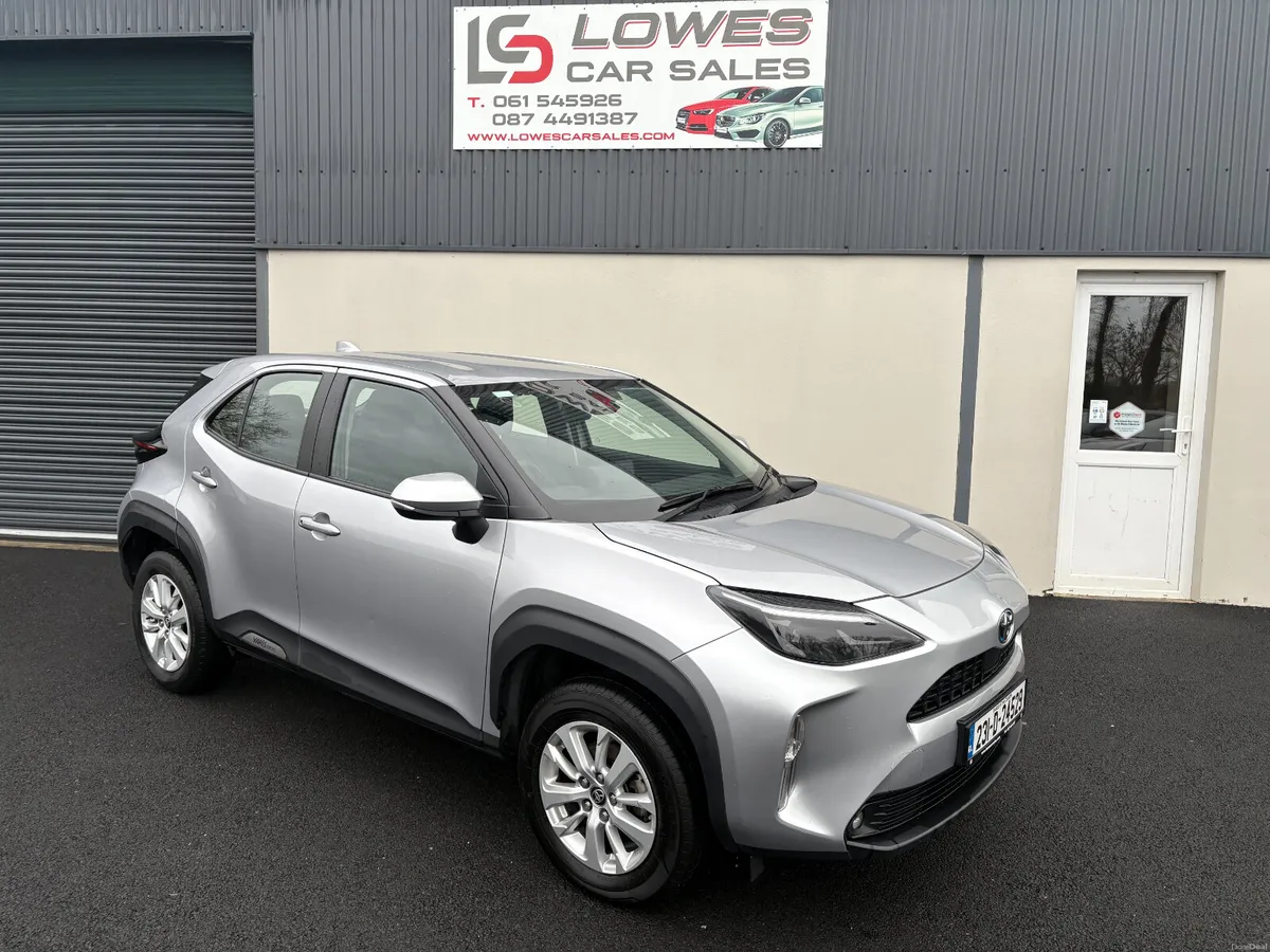 231 Toyota Yaris Cross 1.5 Hybrid Luna Auto - Image 1