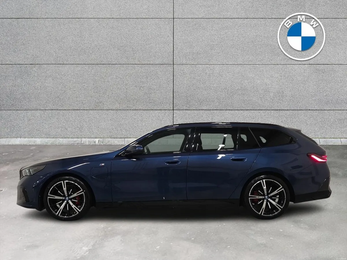 BMW 5-Series 530e M Sport Pro Touring - Image 4