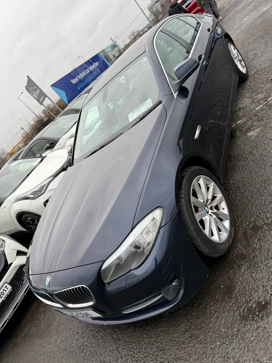 BMW 520D saloon - Image 2