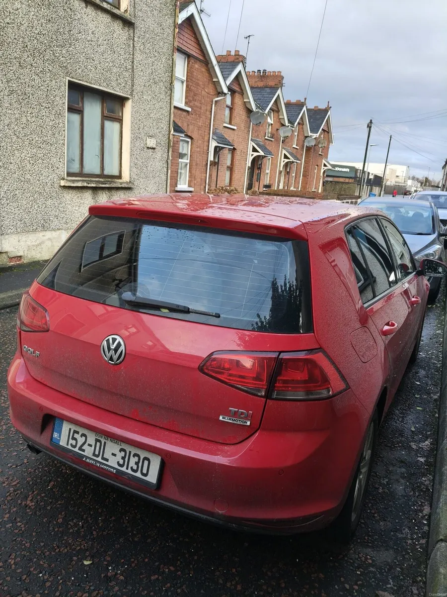 Blue motion Volkswagen Golf 2015 - Image 2