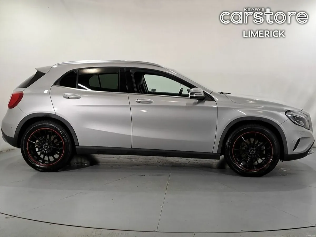 Mercedes-Benz Other 1.6 PET AUTO - Image 2