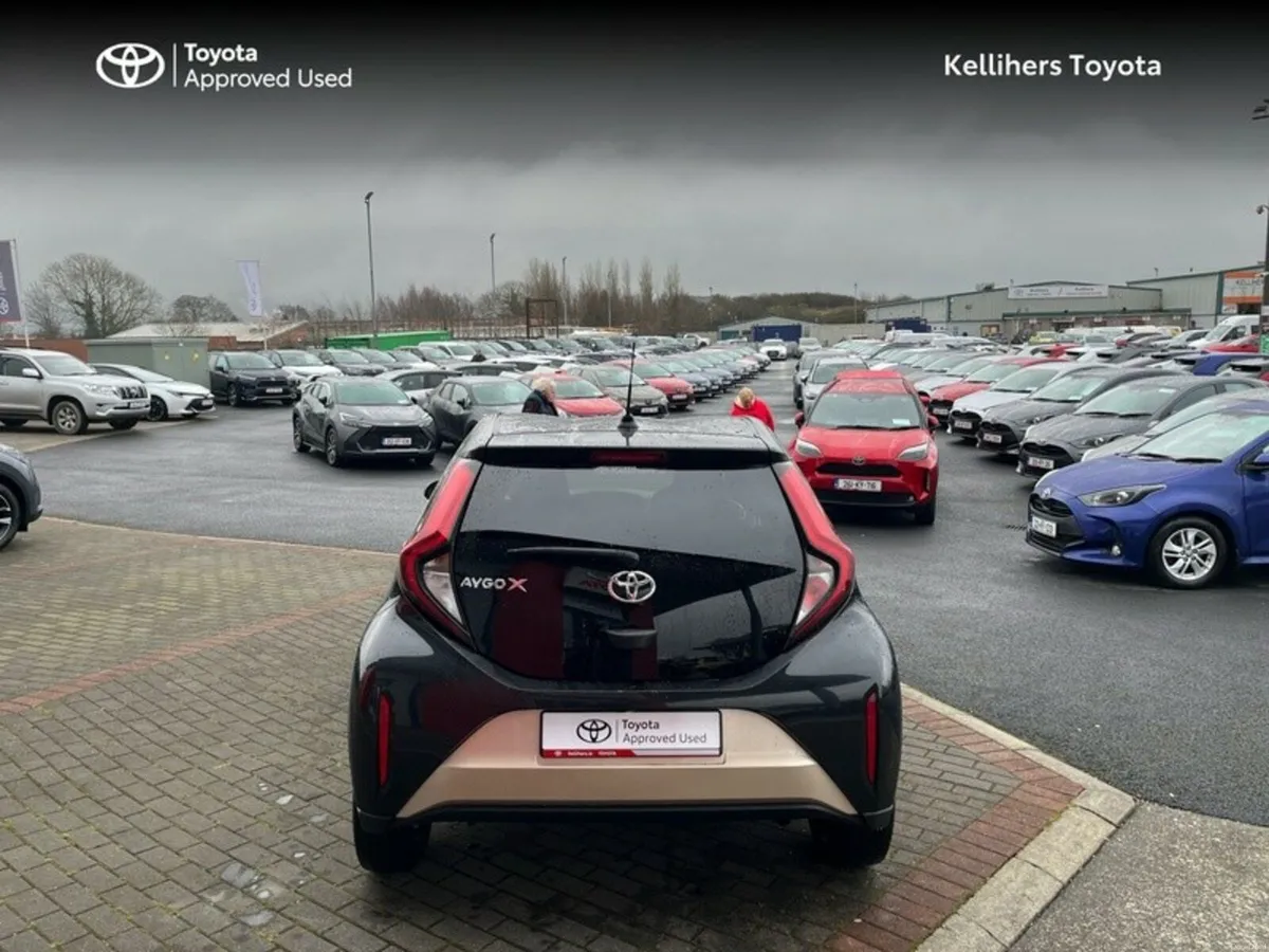 Toyota Aygo X AYGO X 1.0 DESIGN - Image 4
