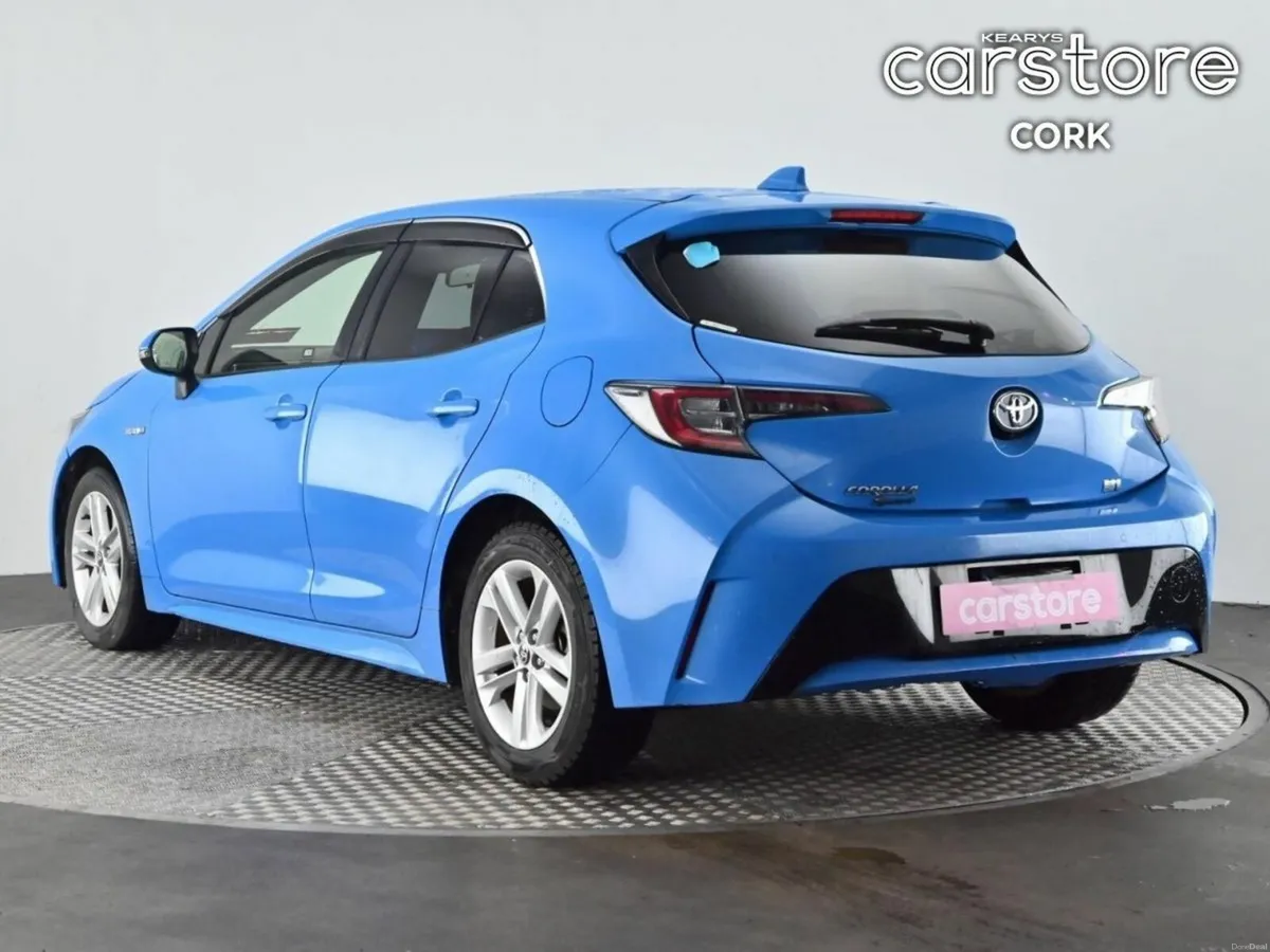Toyota Corolla 1.8 Hybrid Auto - Image 3