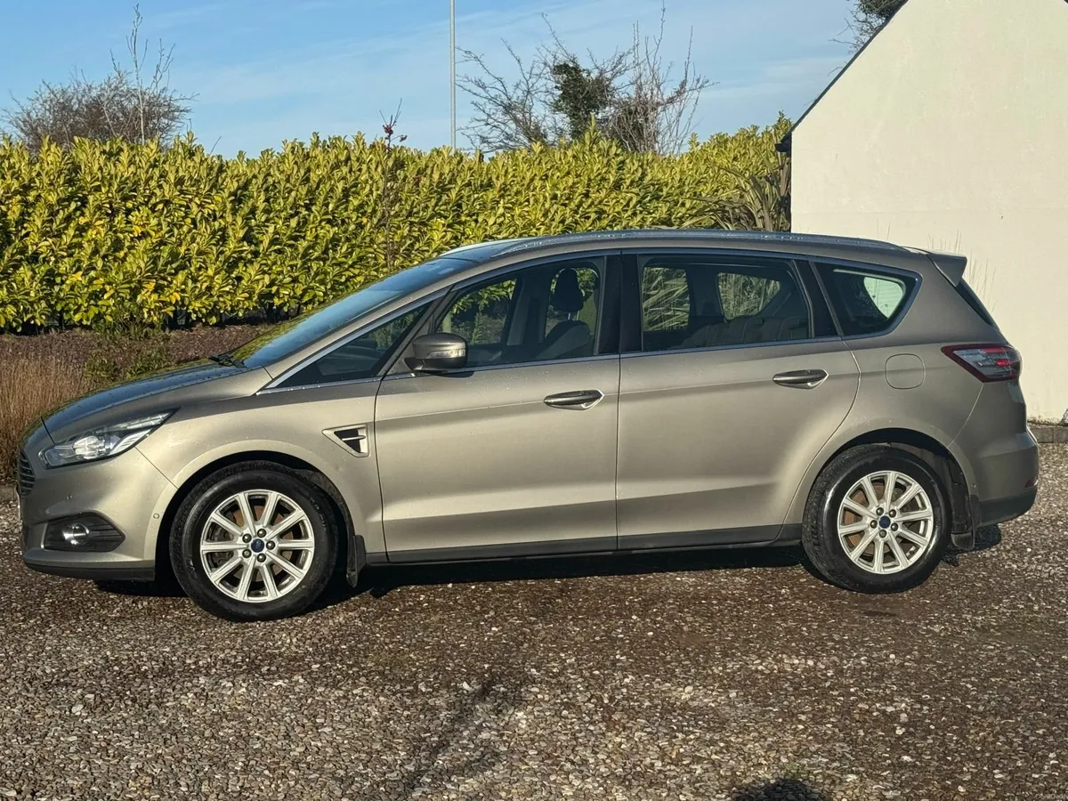 Ford S-Max 2018, 107,500km - Image 4