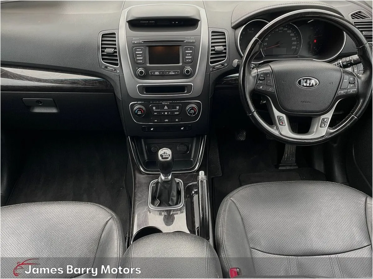 Kia Sorento Platinum 4X4 - Image 6