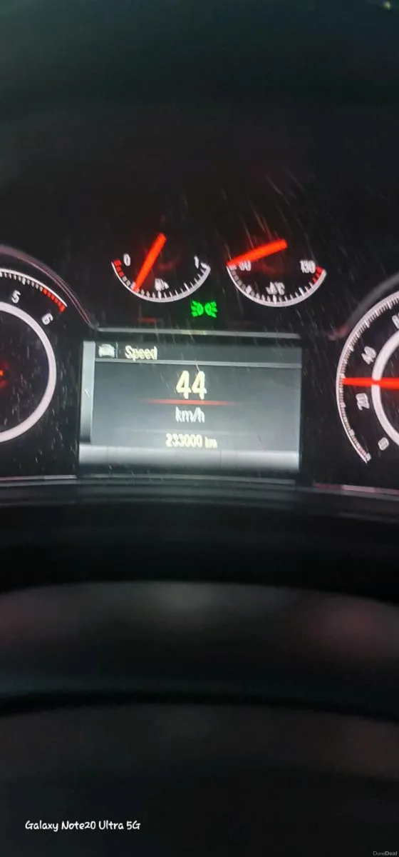 Vauxhall Insignia - Image 3