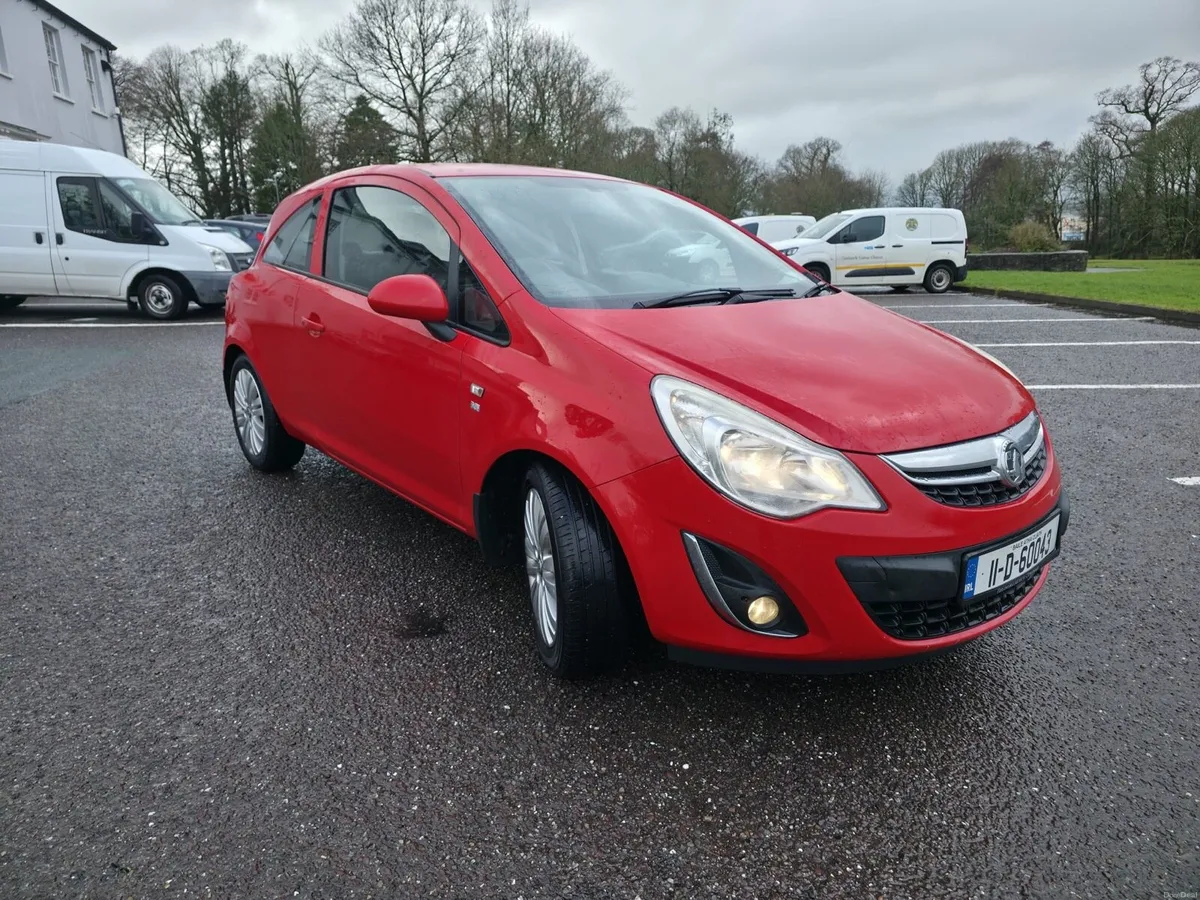 Corsa 11 new nct 09/26 tax05/26 low mil 98000 - Image 4