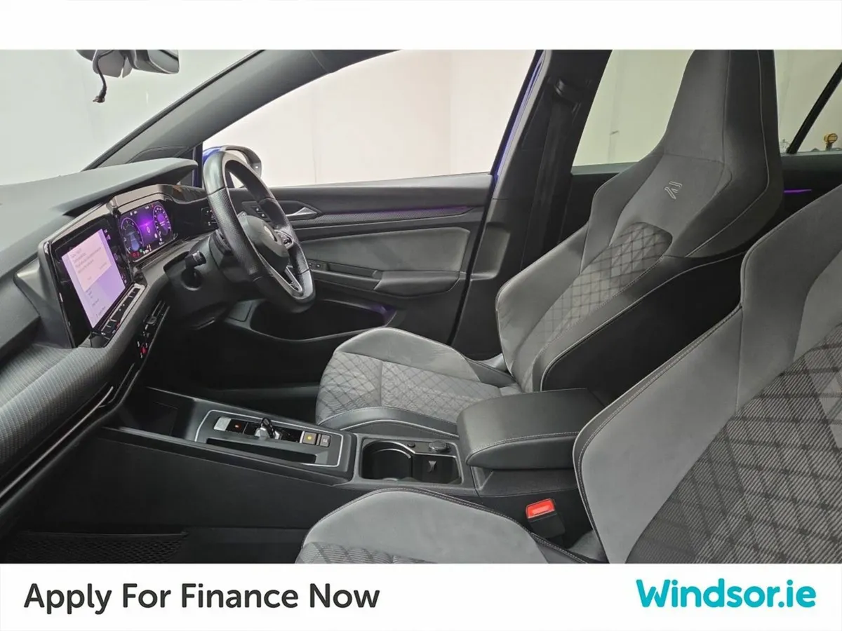 Volkswagen Golf 2.0 TDI 150HP R-Line DSG - Image 4