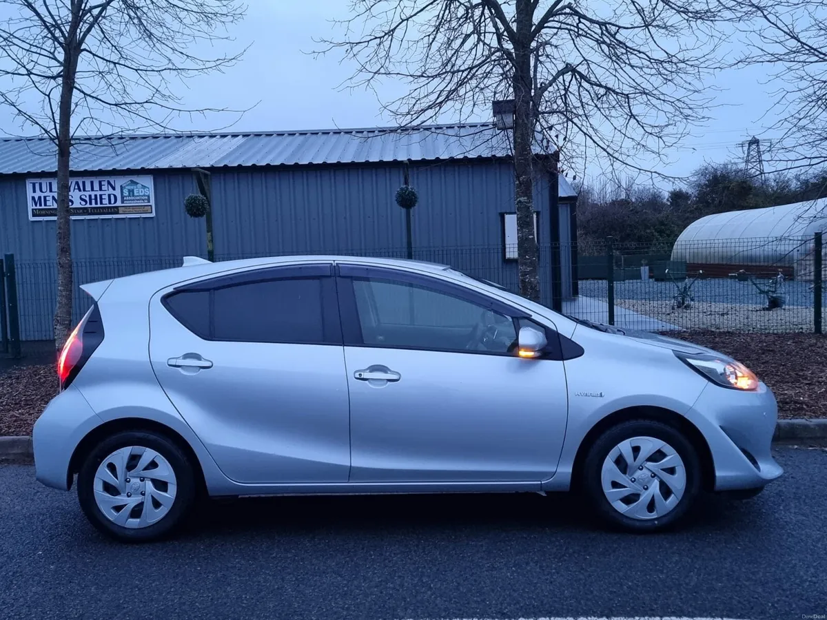 2020 TOYOTA AQUA HYBRID AUTO 1 YR WARRANTY €14,900 - Image 3