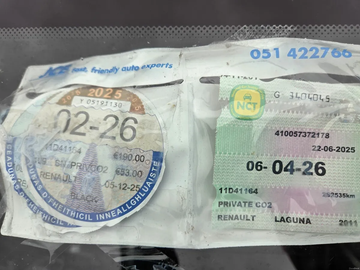 Renault Laguna 2011 - Image 2