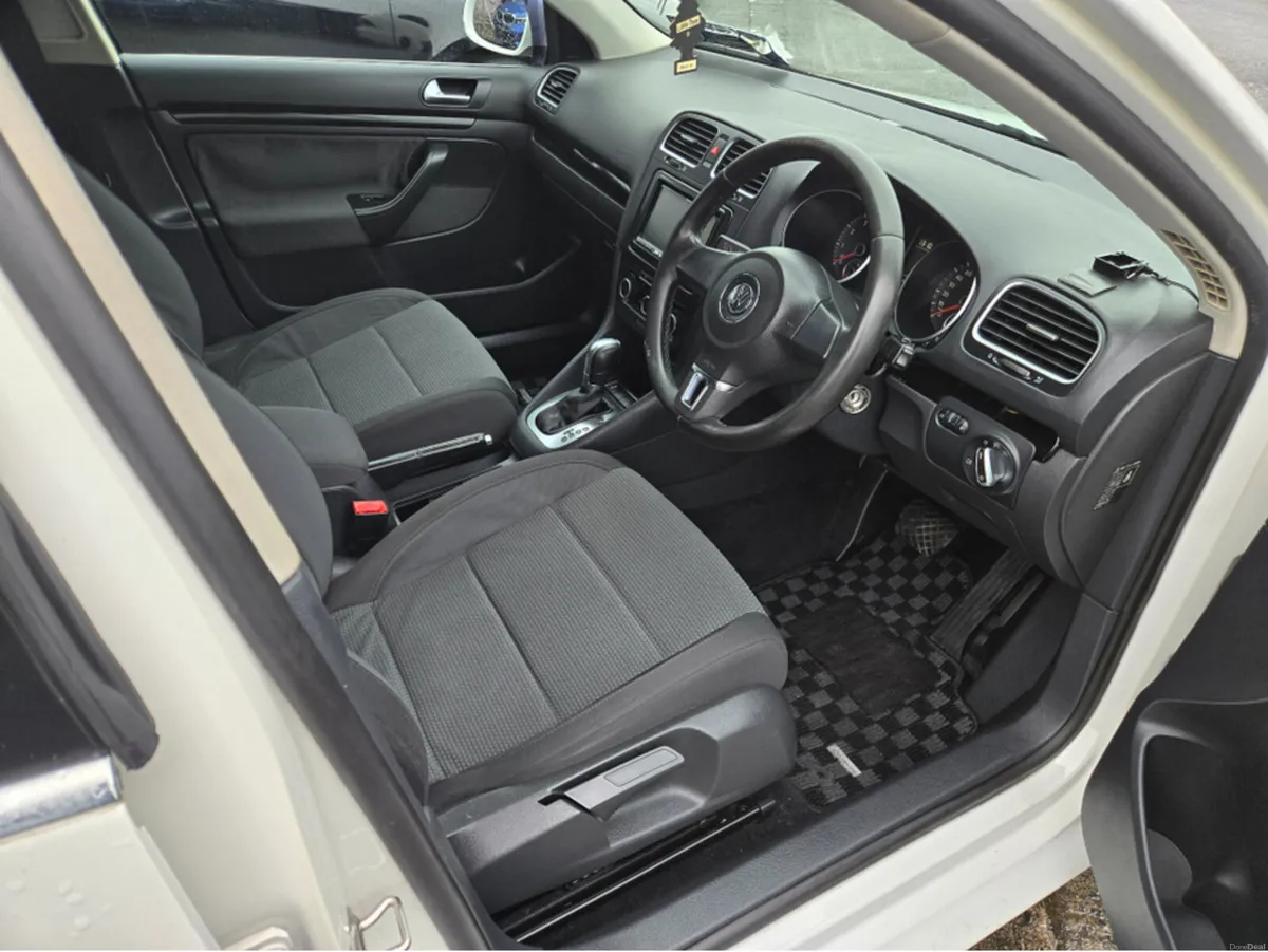 Volkswagen Golf ABA-1KCAX 5DR AUTO 1.4 Auto CLEAN - Image 3