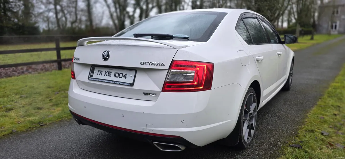 2017 Skoda Octavia RS 2.0 TDI 184 HP - Image 4