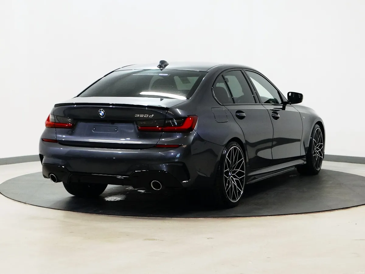 *73* 2021 BMW 3-Series 2.0 MHEV M-SPORT AUTO - Image 4