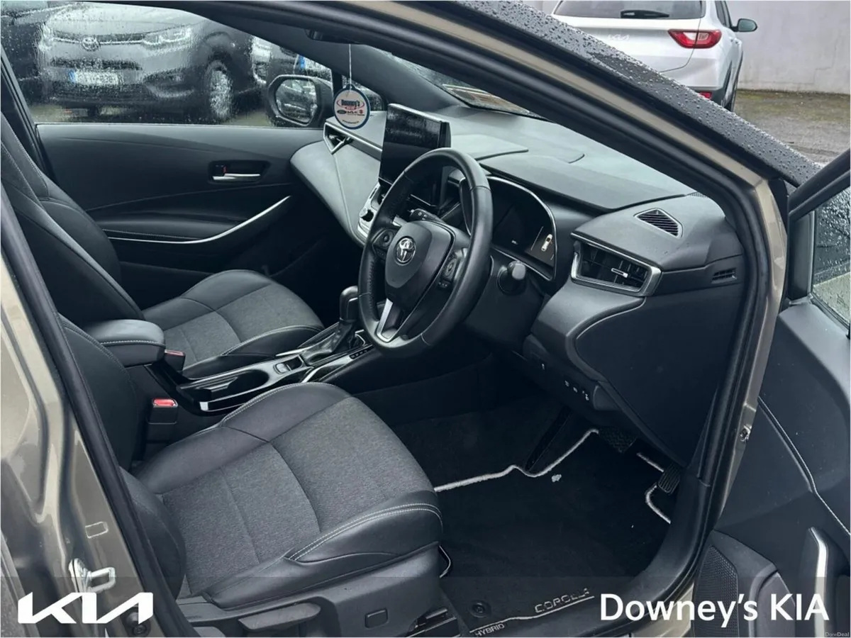Toyota Corolla 1.8 PETROL HYBRID LUNA SPORT AUTO - Image 2