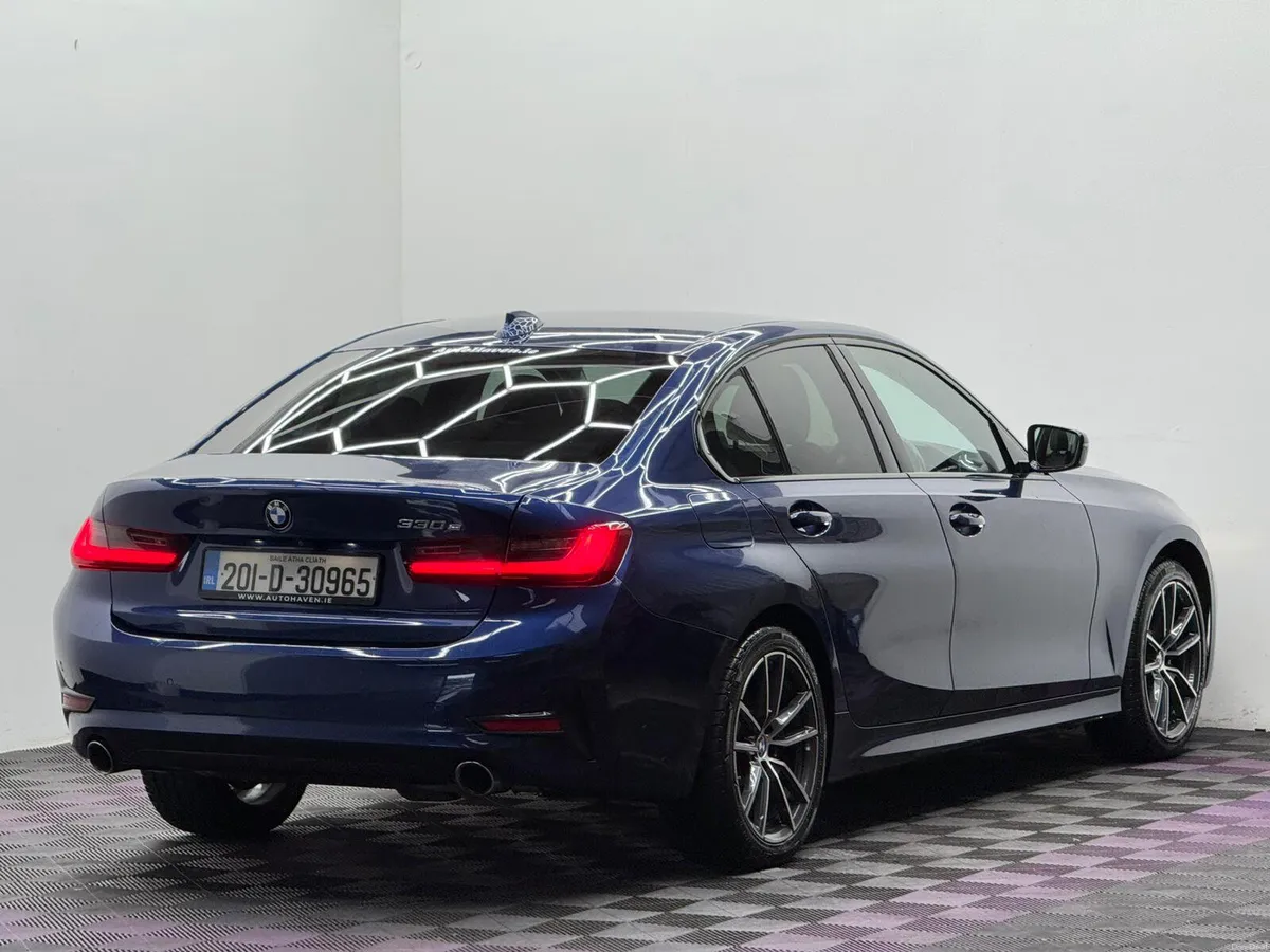 2020 BMW 3-Series 330E Sport Pro, Auto - Image 4
