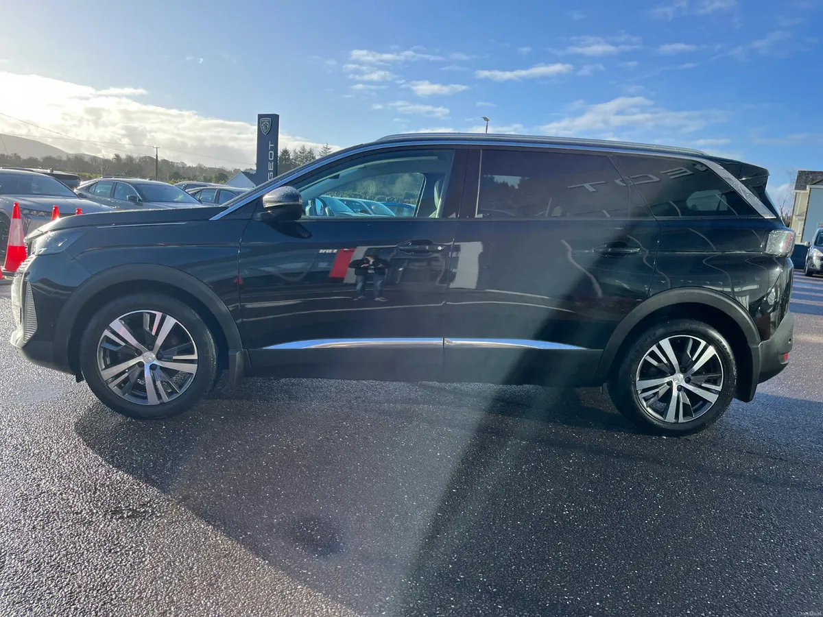 Peugeot 5008 2021 - Image 3