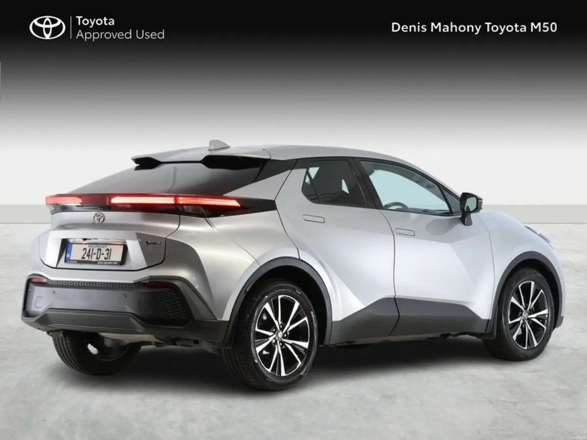 Toyota C-HR Sport Hybrid - Image 2
