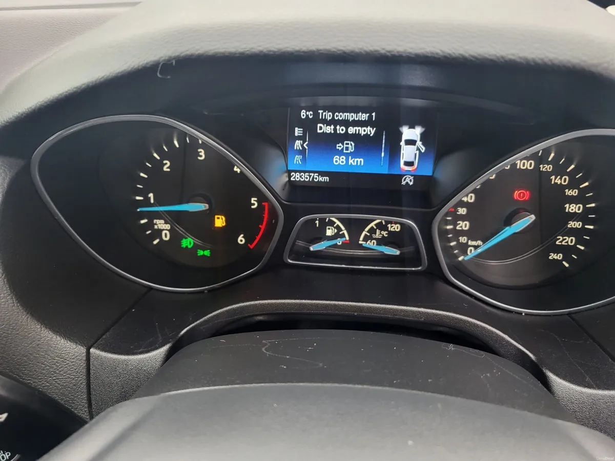 2018 Ford Focus Titanium NEW NCT - Image 4