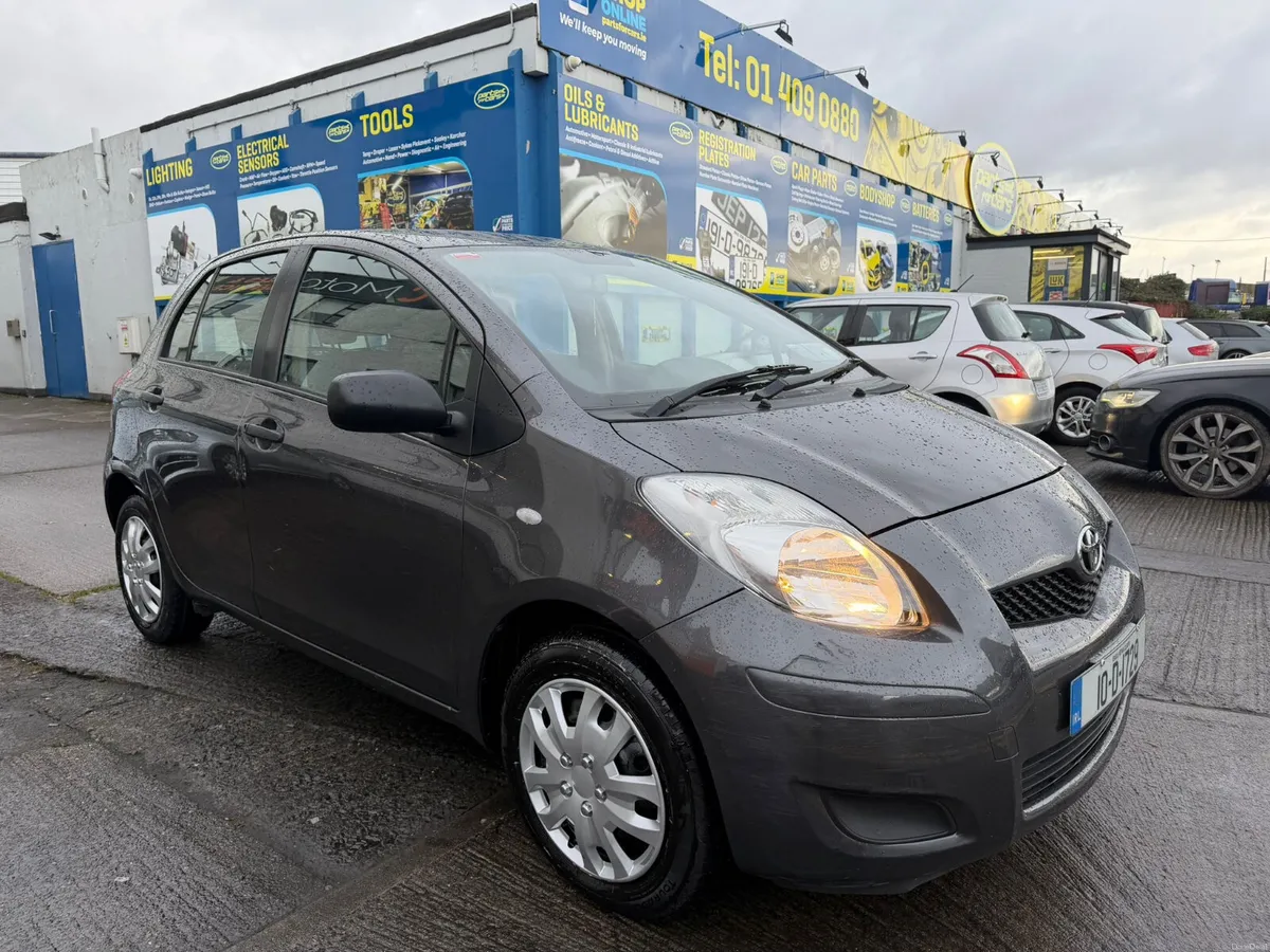Toyota Yaris 2010 - Image 4