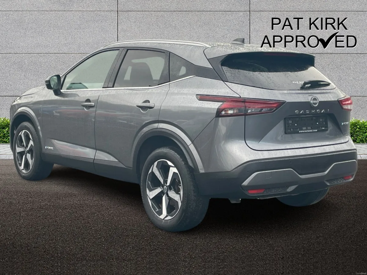 Nissan Qashqai Hatchback N-Connecta - Image 2