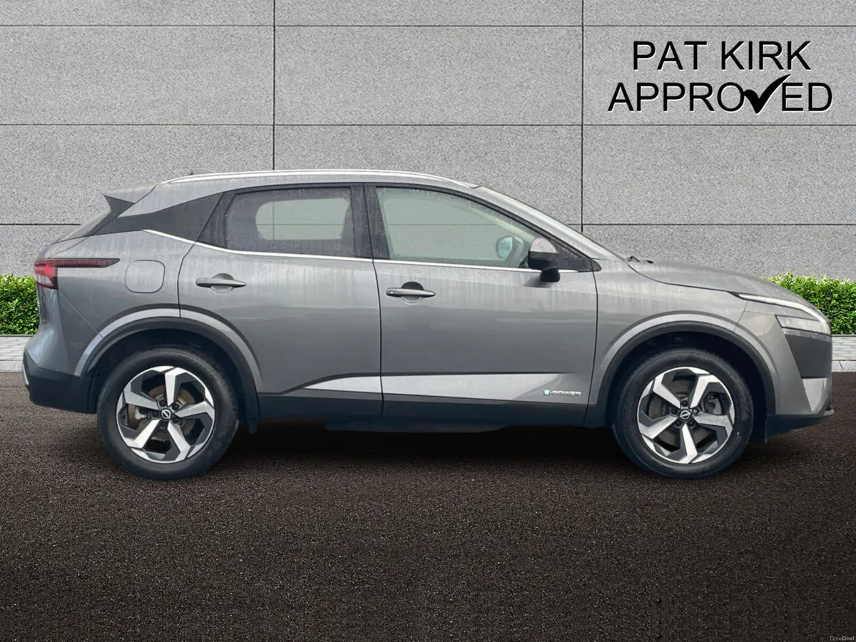 Nissan Qashqai Hatchback N-Connecta - Image 3