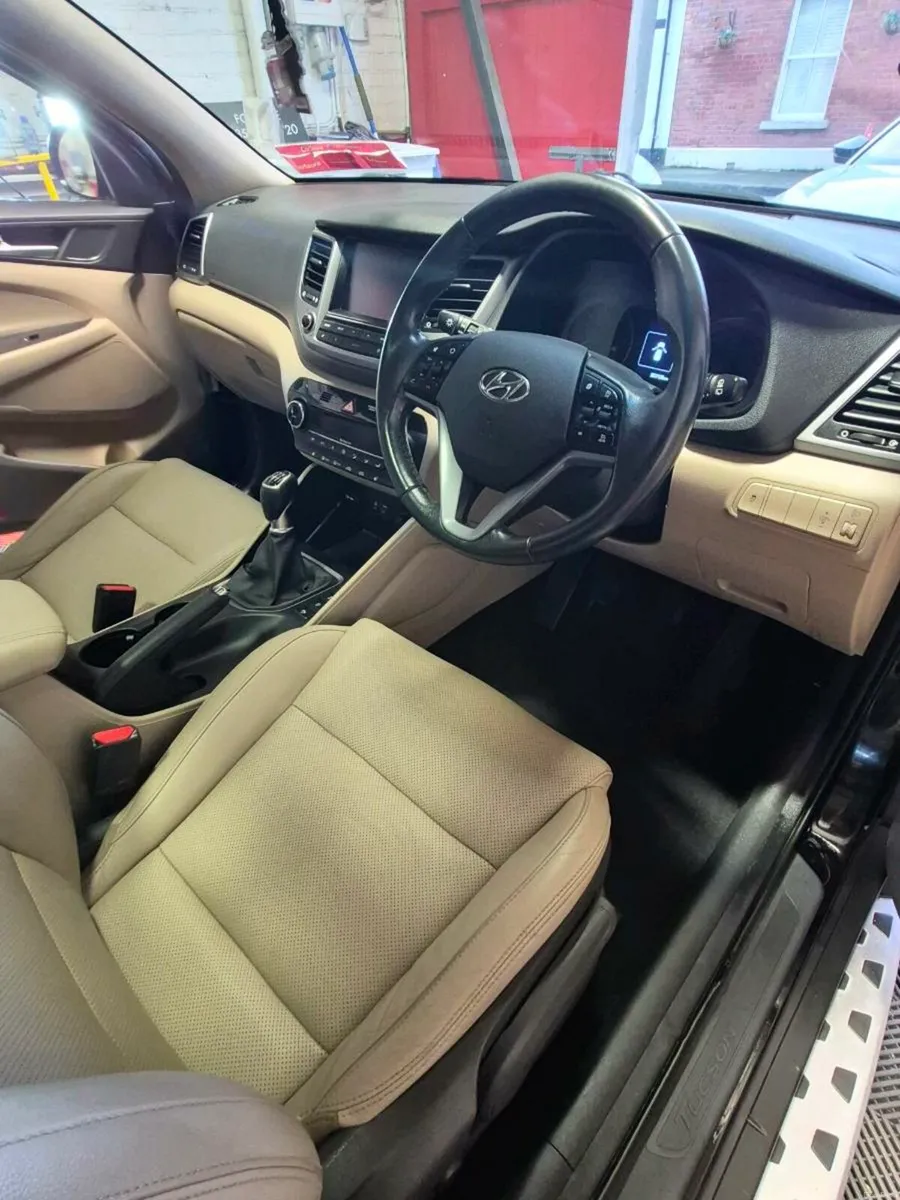 Hyundai tuscon - Image 3