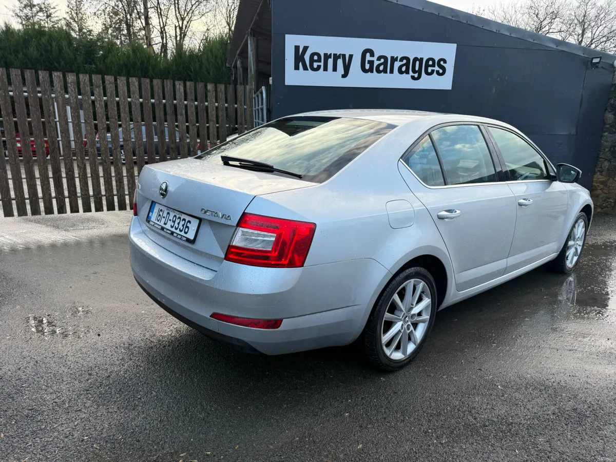 2016 Skoda Octavia 2.0 tdi Pan Roof - Image 3