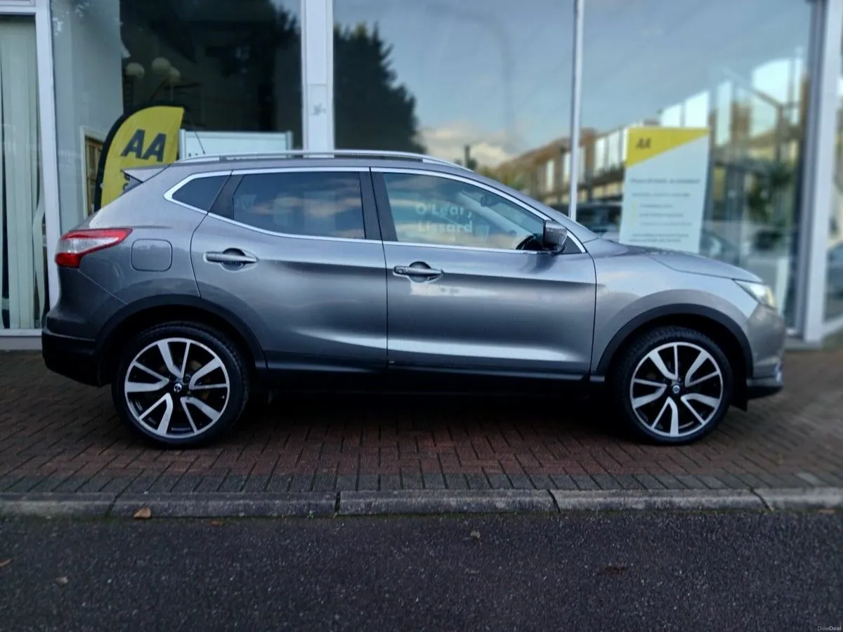 Nissan Qashqai 1.6 DCi TECKNA, Grey met,, Very Cle - Image 3