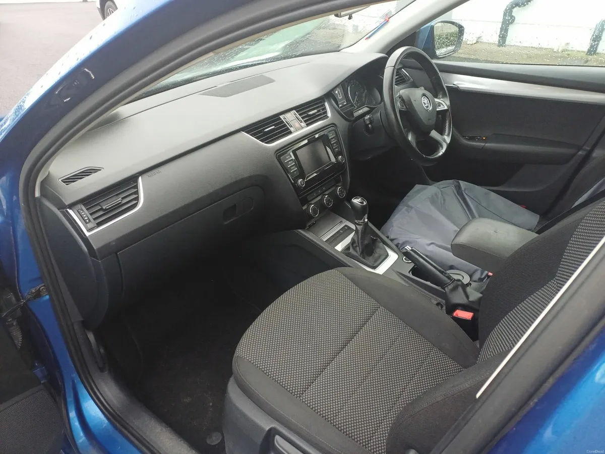 Skoda Octavia 2015 - Image 3