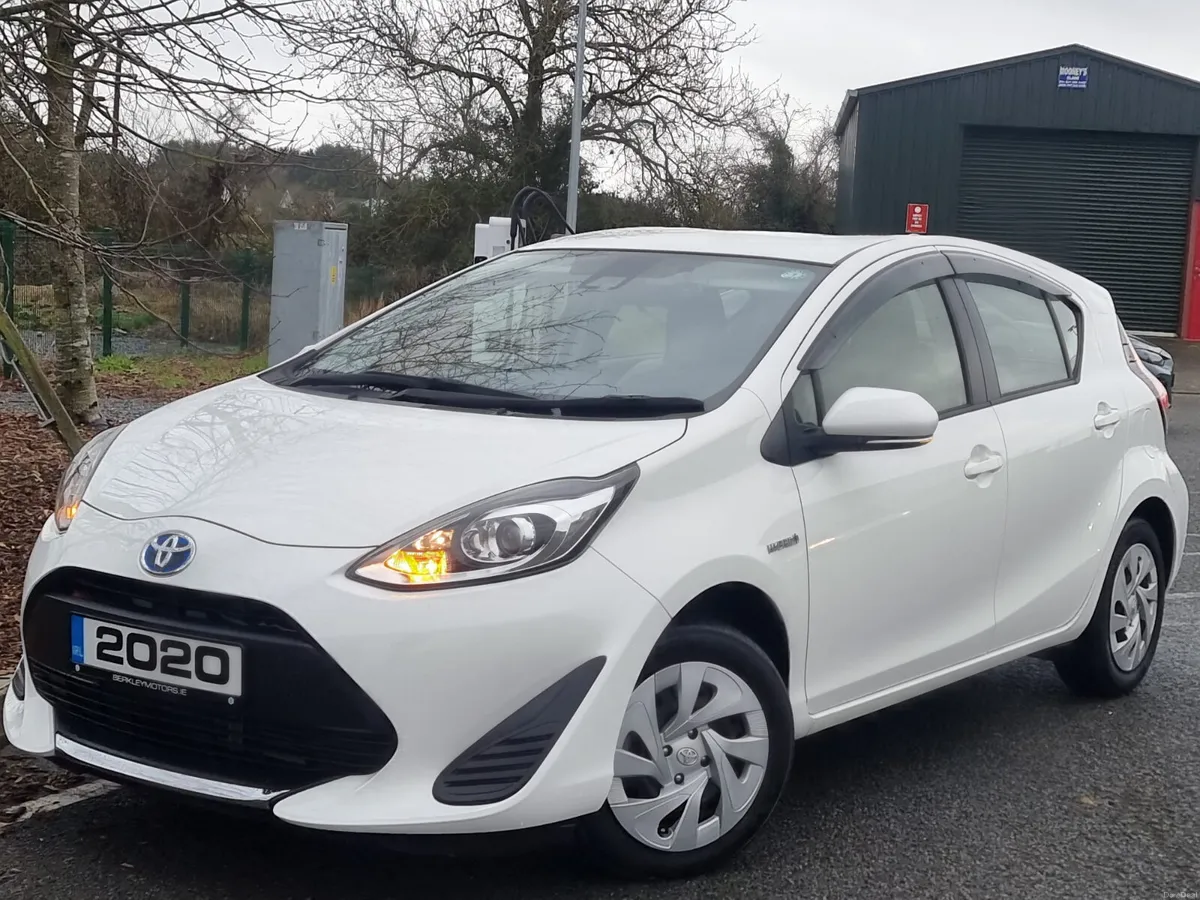 2020 TOYOTA AQUA HYBRID AUTO 1 YR WARRANTY €14,900 - Image 1