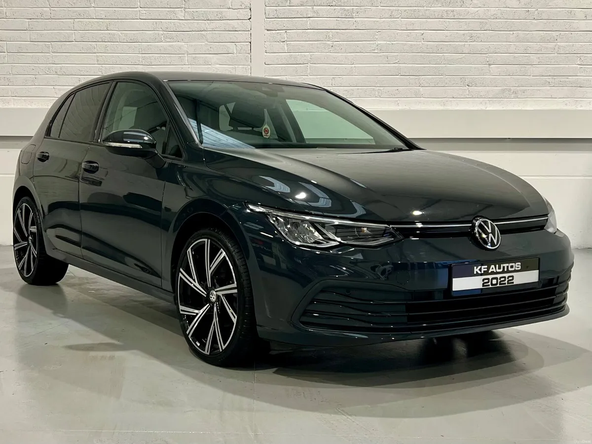 2022 Volkswagen Golf Life 2.0TDI 6 Speed Manual - Image 3