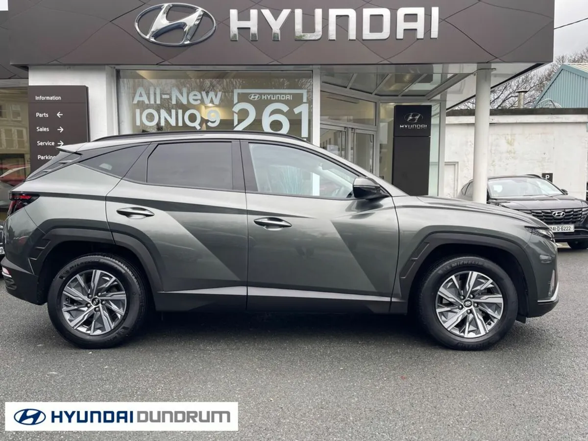 Hyundai Tucson Executive HEV 5DR Auto - Image 3