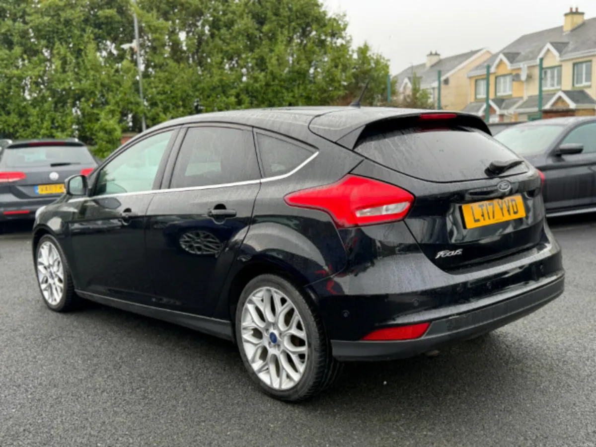 Ford Focus TITANIUM X TDCI - Image 3